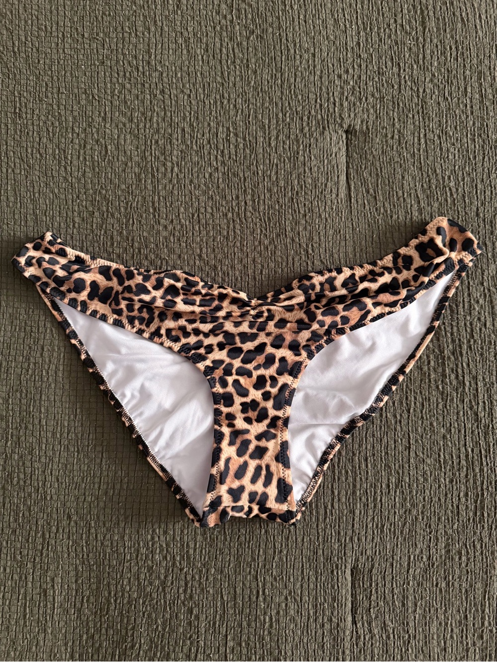 PINK Victoria's Secret Leopard Print Bikini Bottoms